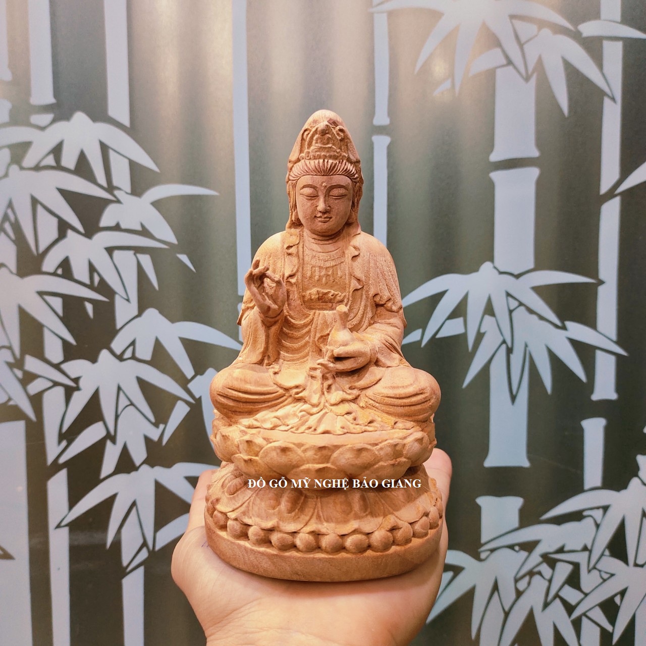 Tượng phật bà quan âm gỗ xá xị
