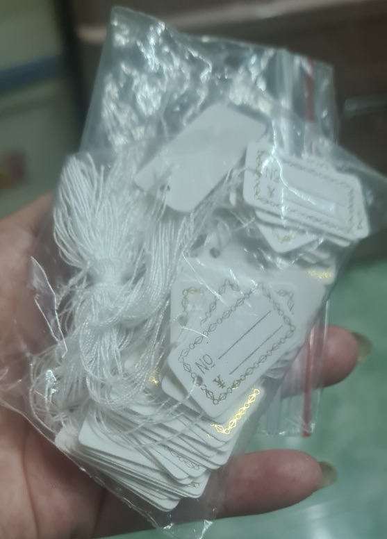 tem ghi giá cột chỉ trắng trang sức