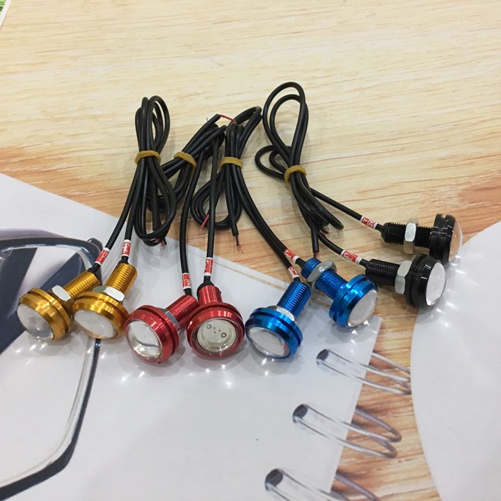Một đôi Đèn Led Muti xi nhan cúc áo
