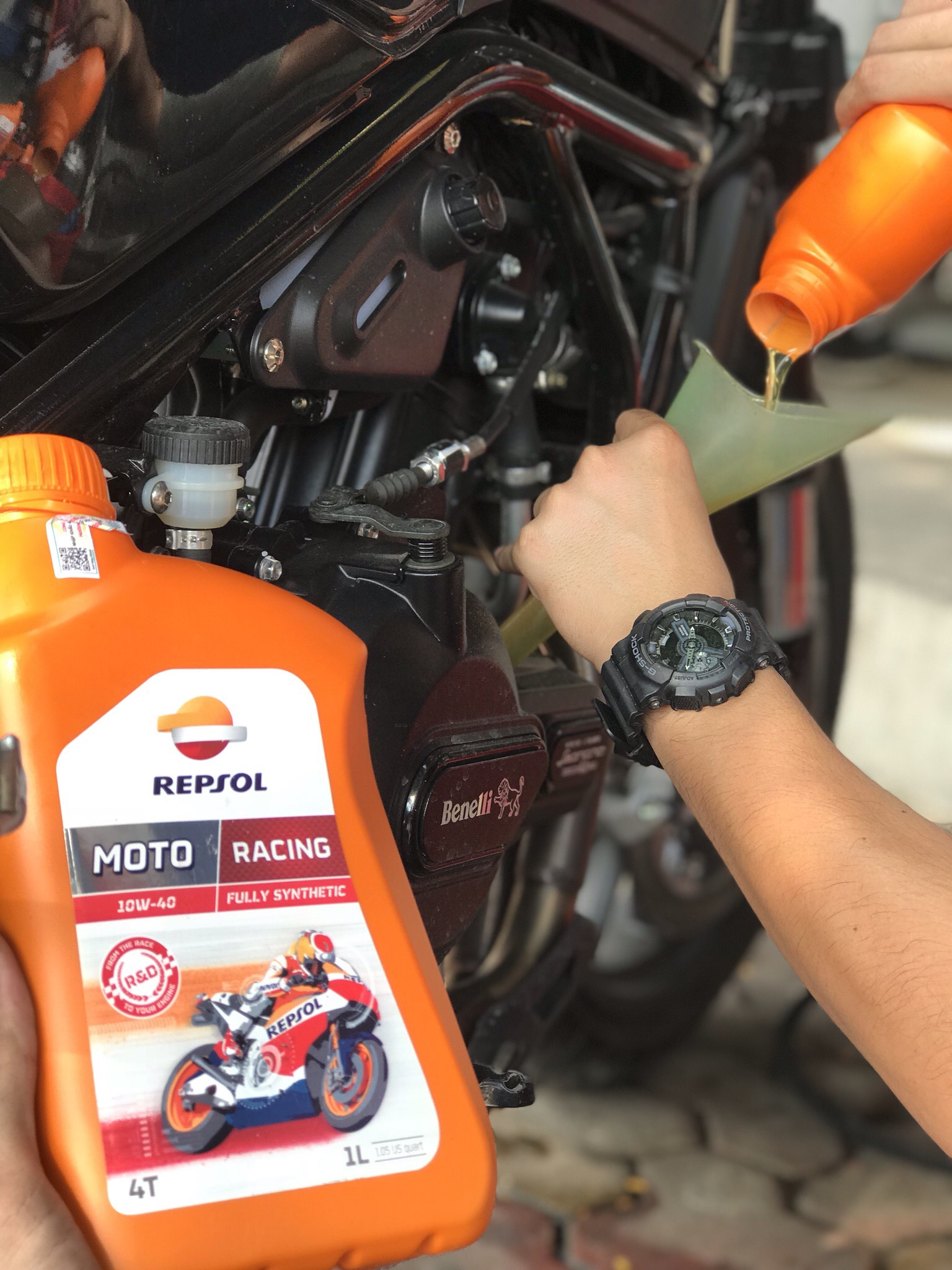 Nhớt Repsol Racing 10W40 4T Cao Cấp 1000ml