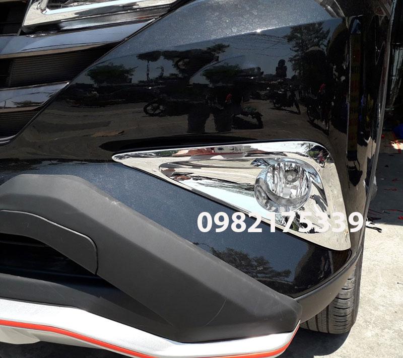 Viền đèn gầm Toyota Rush