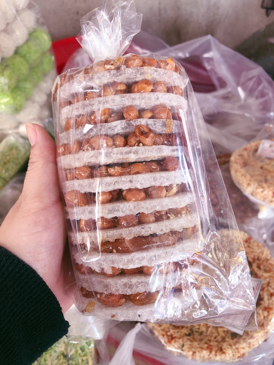 Kẹo Đậu Phộng Bánh Tráng 250gr [Bịch 10 Miếng] - Siêu Ngon, Nguyên Liệu Sạch - Đảm Bảo An Toàn Sức Khỏe