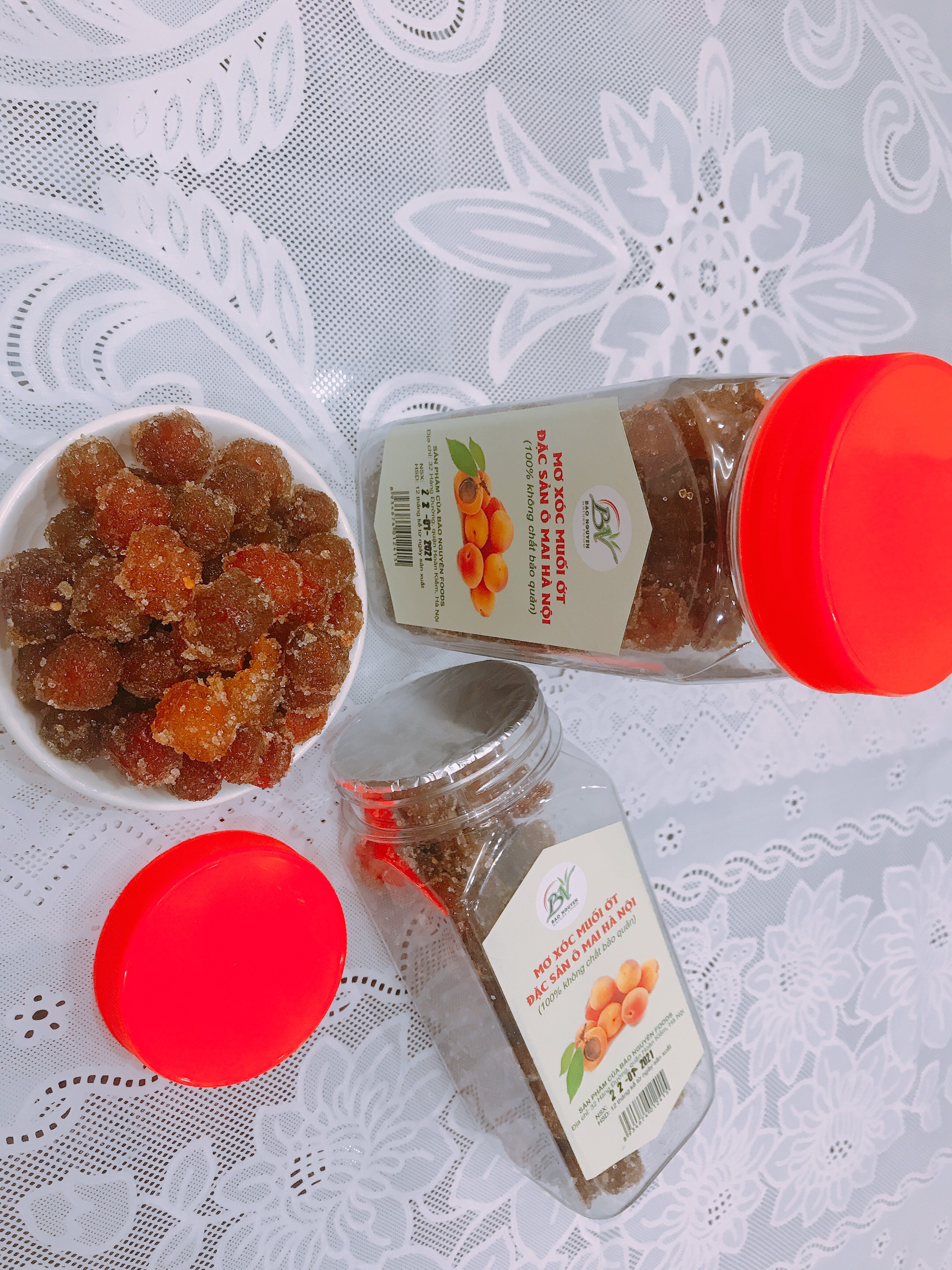 Hộp 400gr Mơ sấy xốc muối ớt (VIETFOOD)