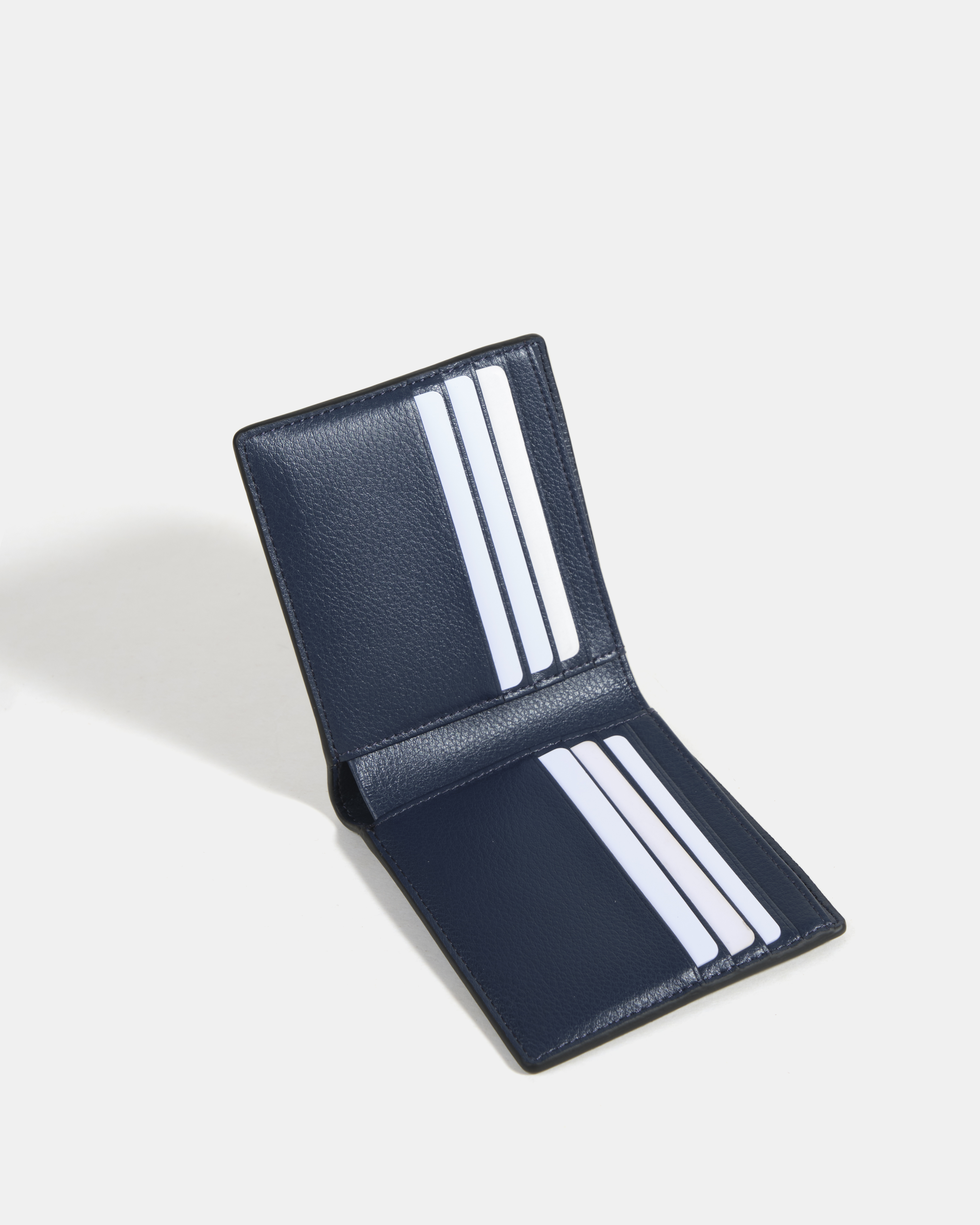 Ví Da Nam Gập Đôi Leonardo Bifold Audrey Wallet, Da Microfiber bền bỉ