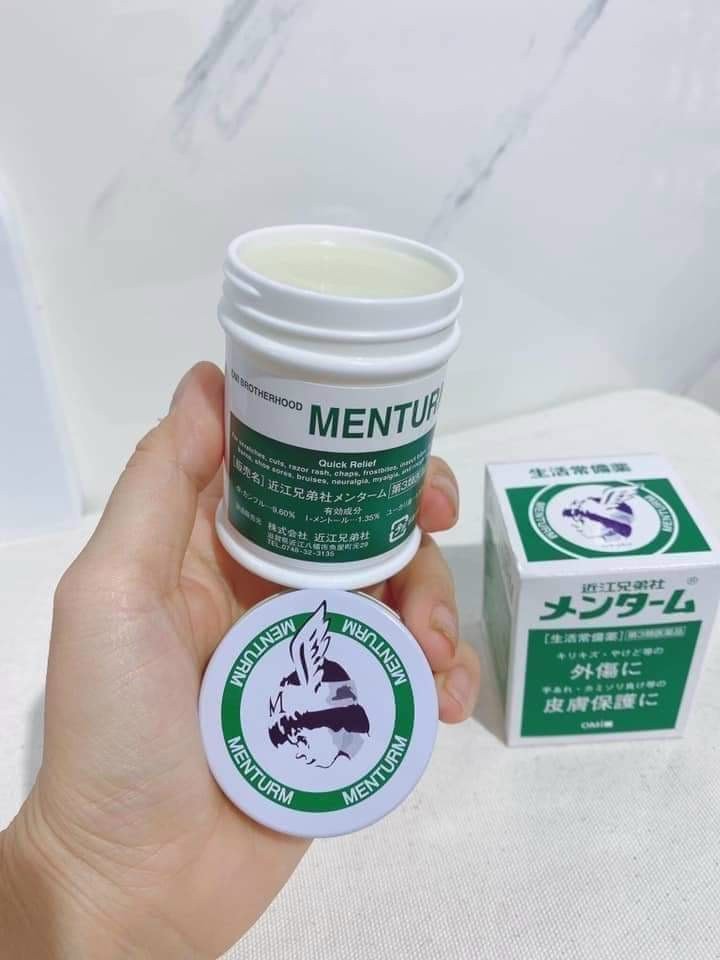 Dầu Cù Là Menturm Nội Địa Nhật 85g