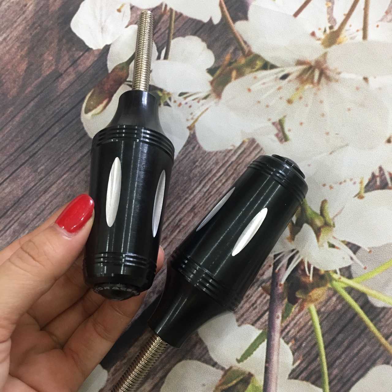 Chống đổ sau xe máy gắn exciter 135, 150 ,155, winner v1, winner x, wave rsx, blade, ex135, ex150