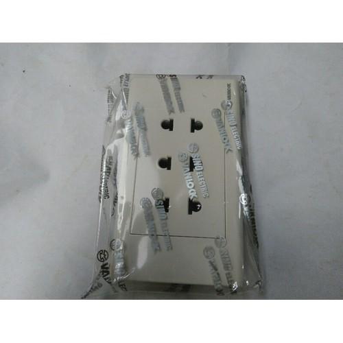 Mặt Ổ Cắm 3 Lỗ S18 - SINO