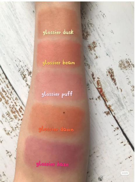 Má hồng dạng kem Glossier Cloud Paint