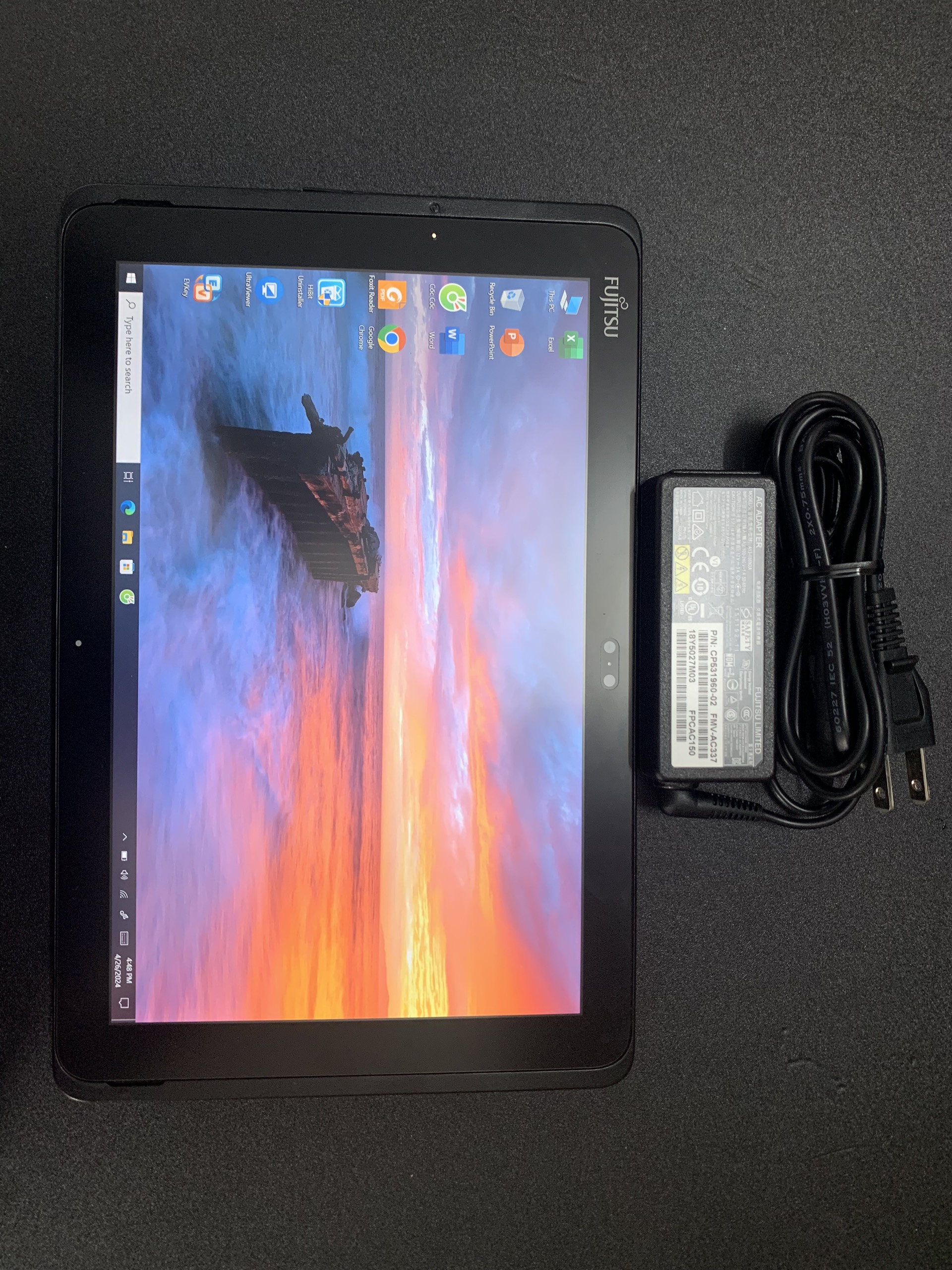 Máy tính bảng Fujitsu ARROWS Tab Q508