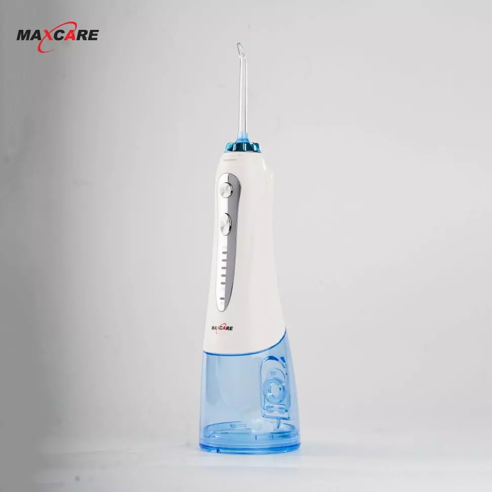 Máy tăm nước cầm tay Maxcare M1Pro 5 chế độ, 5 đầu tăm, bảo hành 12 tháng