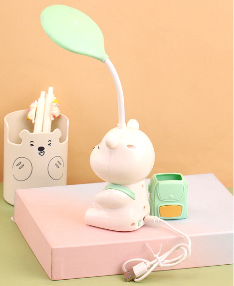 Đèn bàn hình gấu đeo balo dễ thương