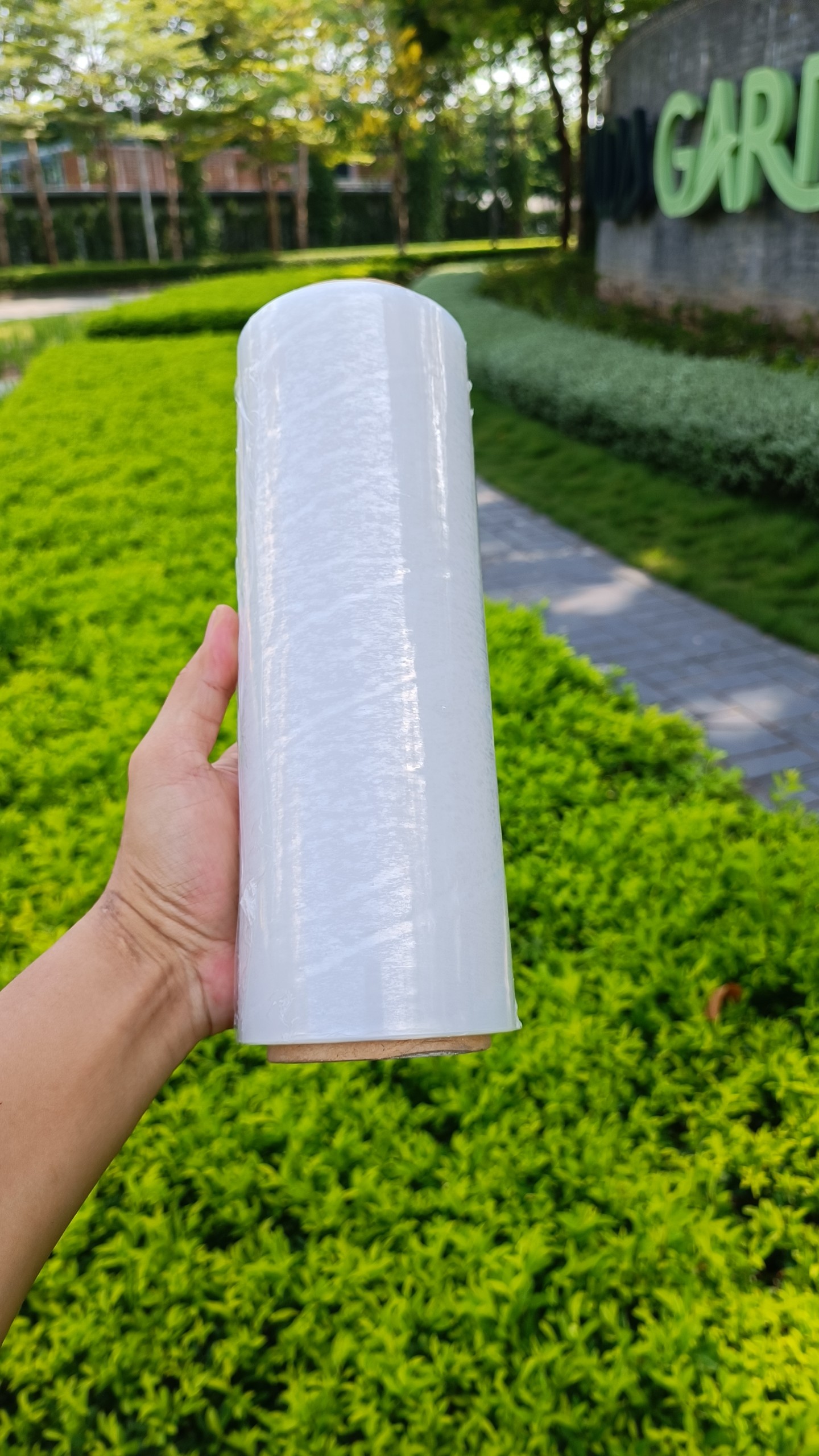 Màng PE quấn hàng quấn bụng giảm béo