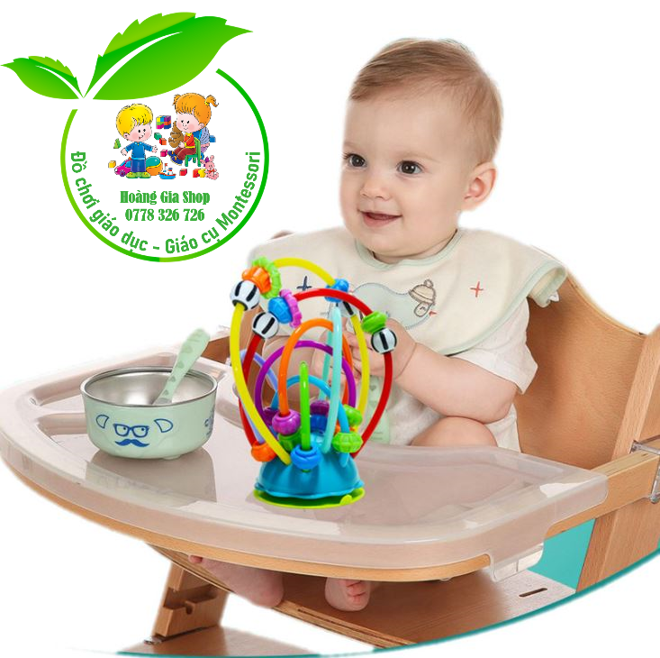 Gặm nướu kèm xúc xắc luồn hạt