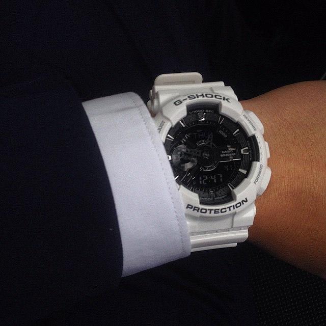 ĐỒNG HỒ THỂ THAO CASIO G- SHOCK GA-110GW-7A