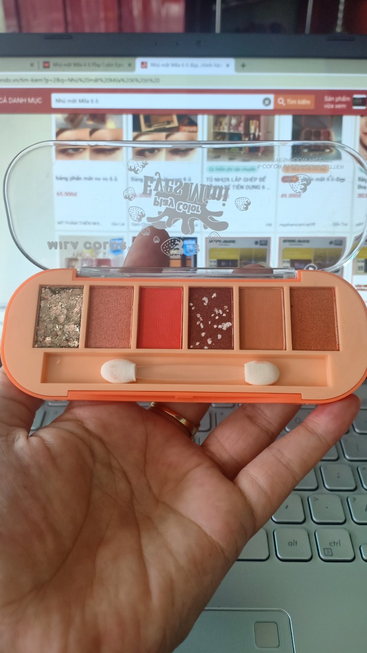 Phấn mắt Mila 6 ô Play Color Eyes Mini Kèm Cọ