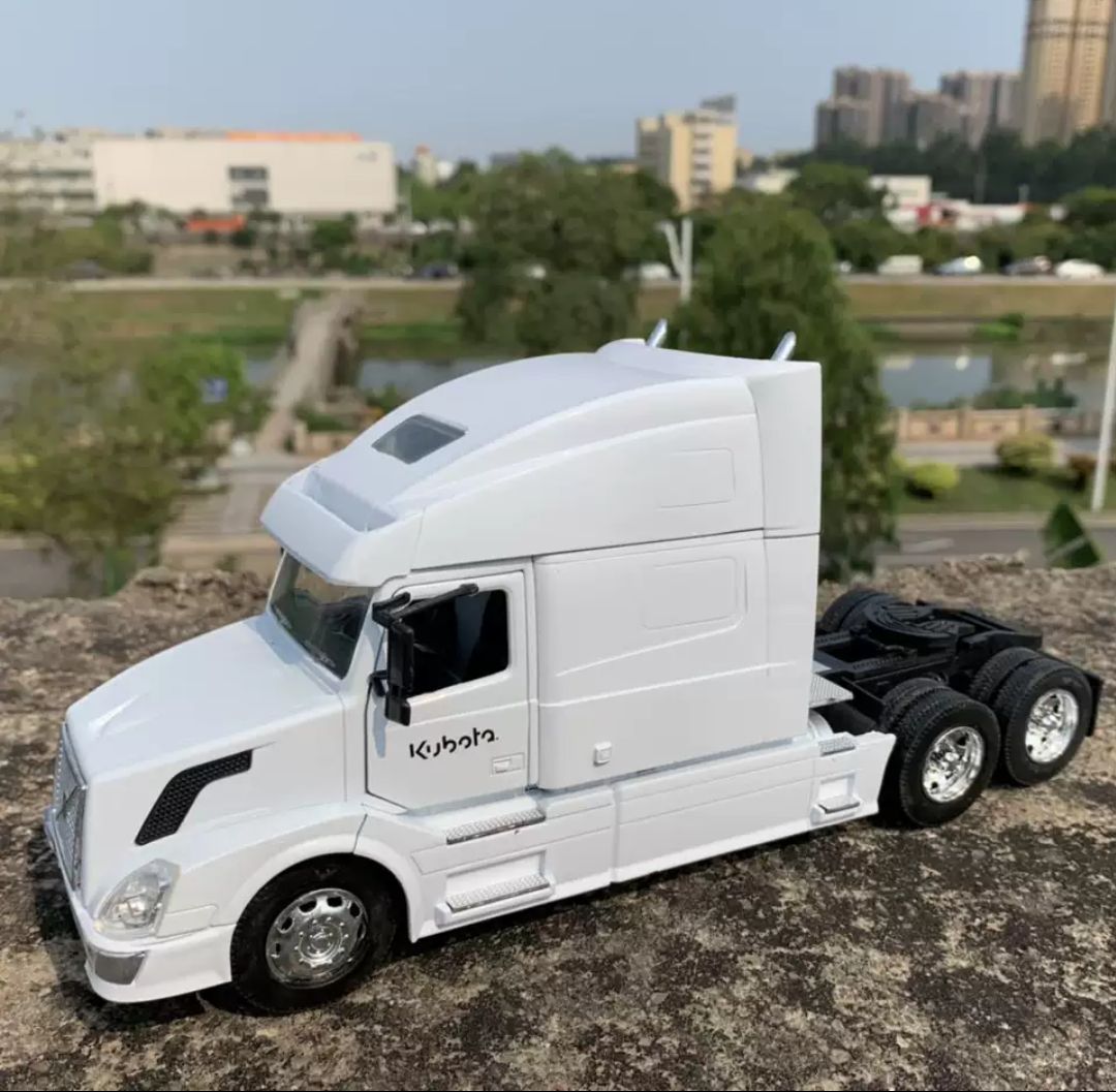 Xe container 1:32