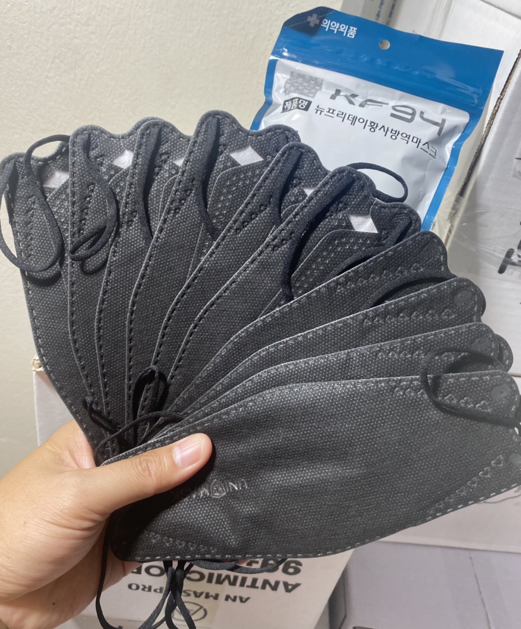 50 chiếc khẩu trang kf94 uni mask 4 lớp kháng khuẩn chống bụi mịn