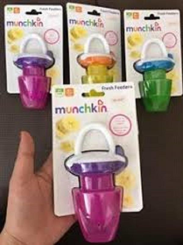 [HCM]Túi ăn chống hóc có nắp Munchkin 24183 (Đỏ)