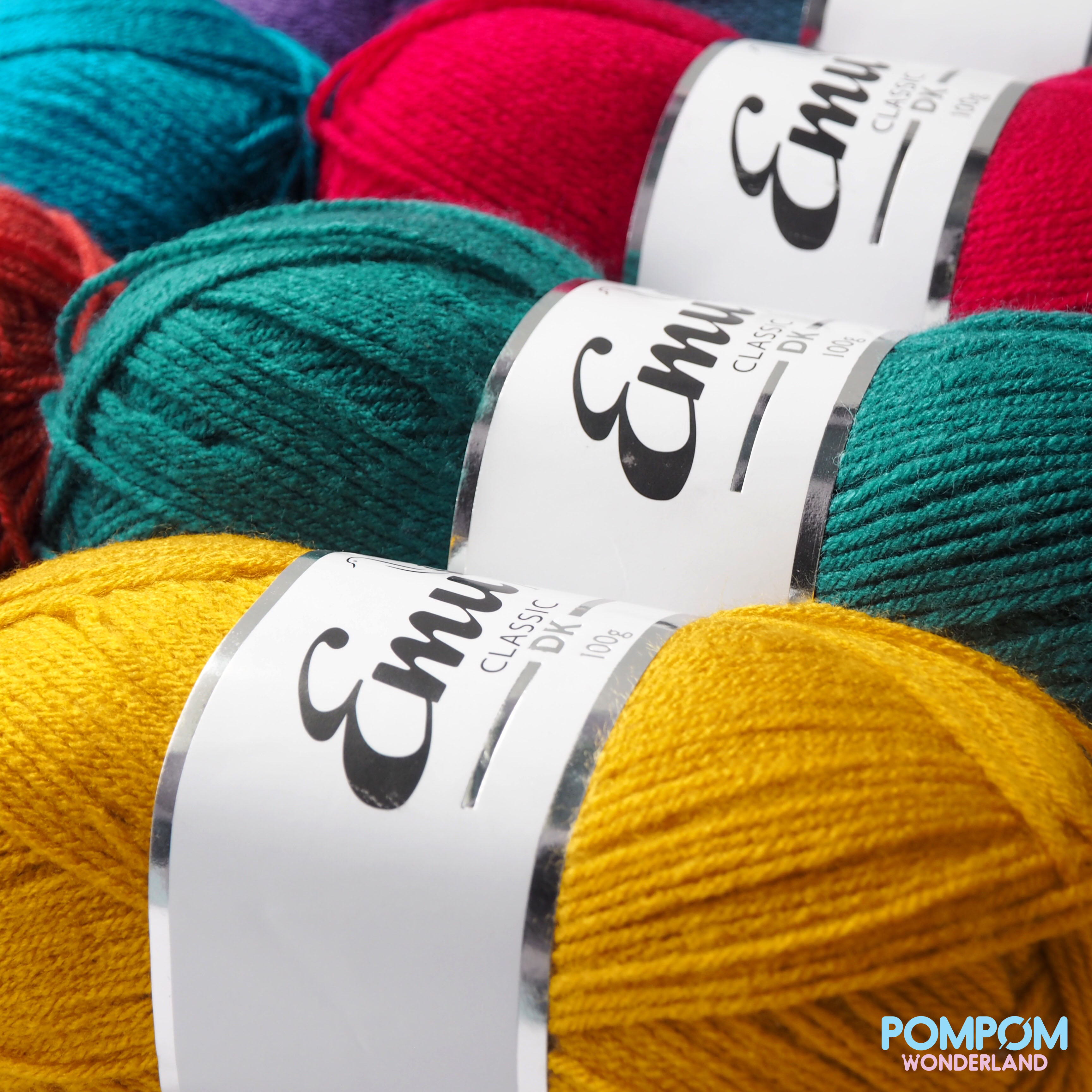 Len sợi Acrylic Yarn Emu Classic DK (Tông màu đậm)