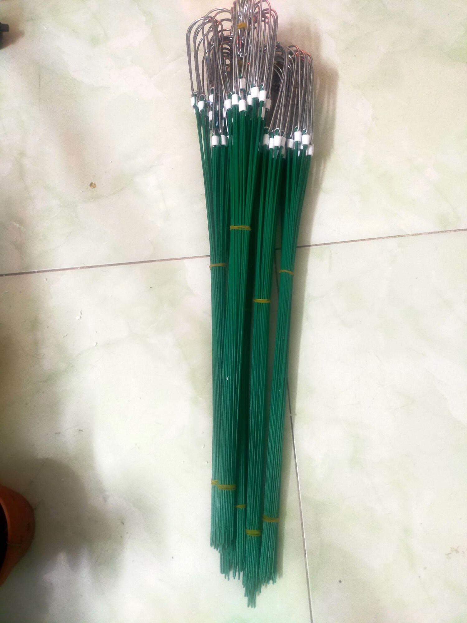 móc treo lan bọc nhựa dài 70 cm