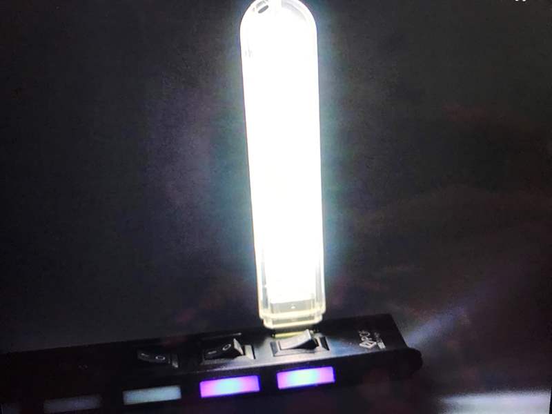 Đèn usb siêu sáng 8 led