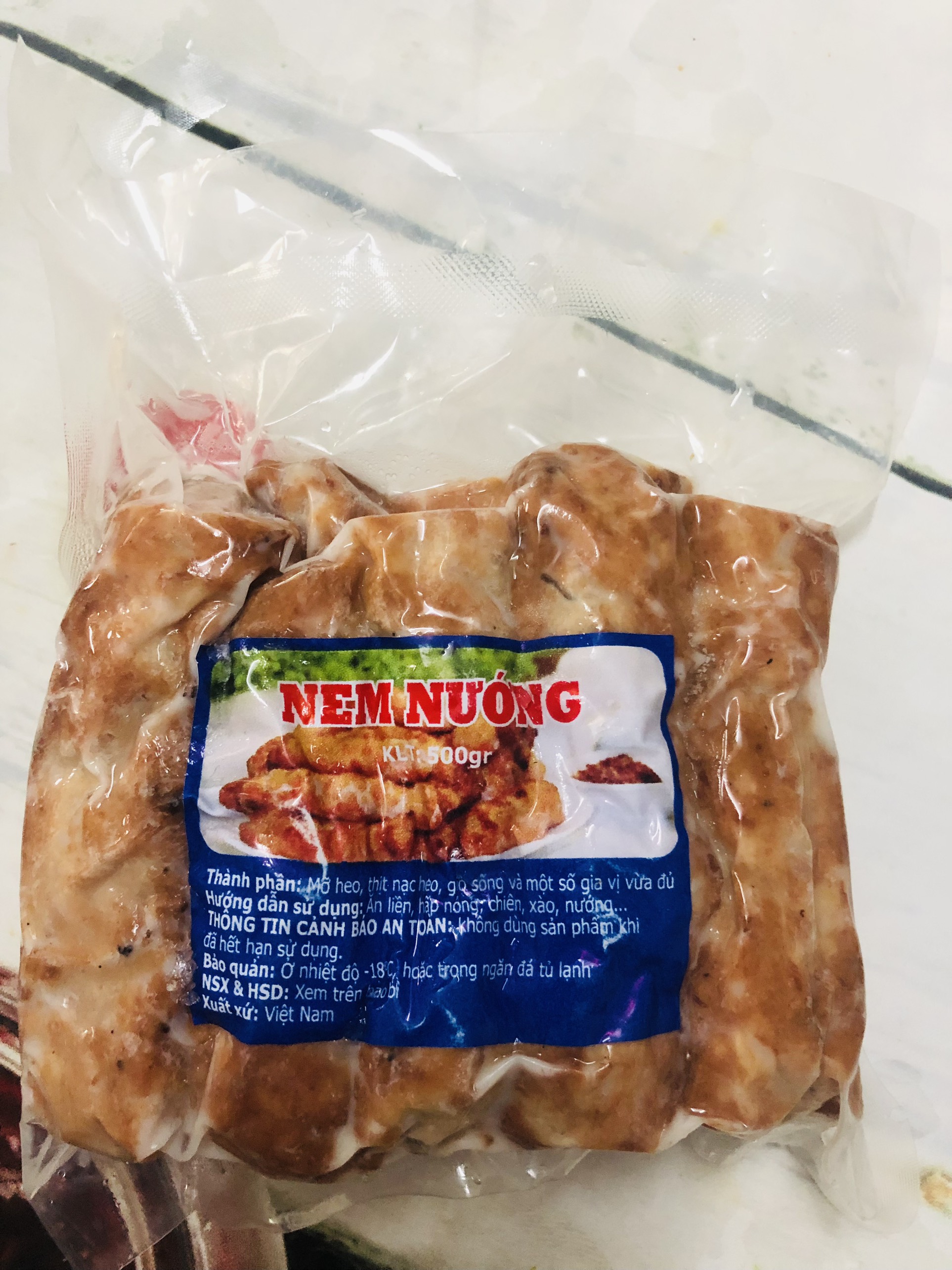 1kg nem nướng thơm ngon (20 cây )