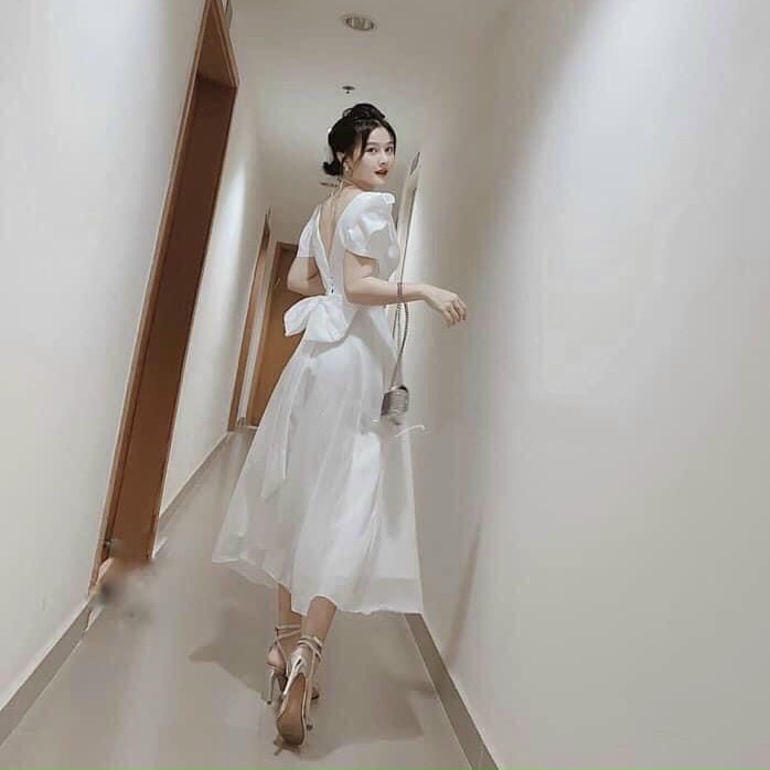 Đầm trắng form dài nơ sau