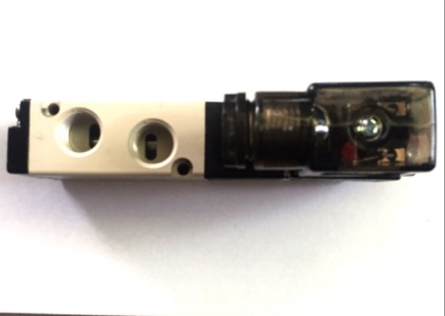 Van điện từ 5/2, Mode: 4V210-08 ( ren 13mm )