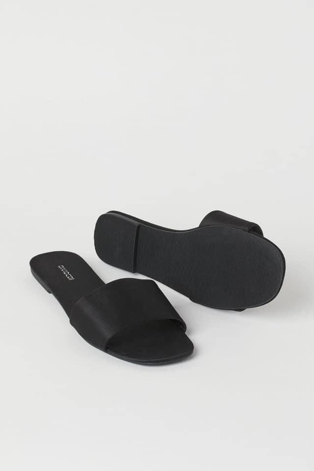 Dép quai ngang