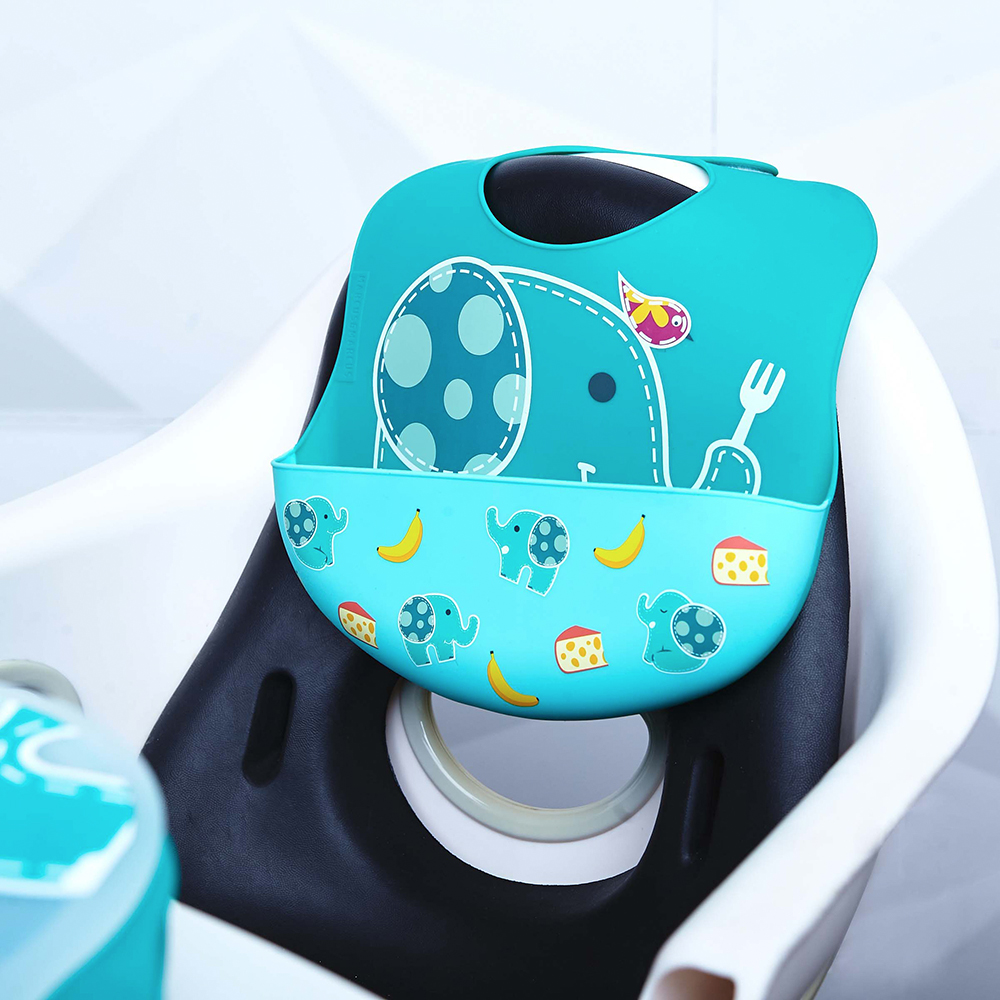 Yếm silicon ăn dặm cổ dán cho bé Marcus & Marcus, từ 6 tháng - Ollie