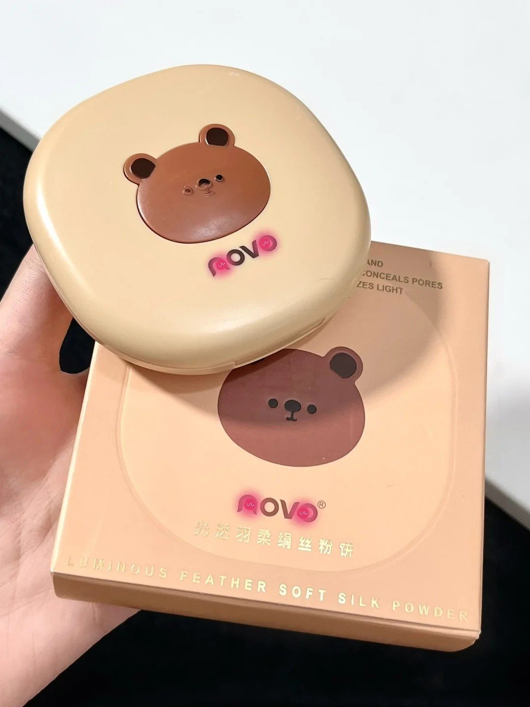 Phấn Phủ Kiềm Dầu NOVO Brown Bear Makeup Pressed Powder 5679