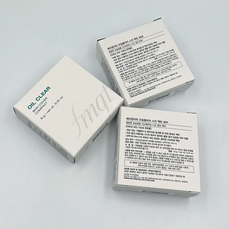 Phấn phủ dạng nén Oil Clear Smooth & Bright Pact