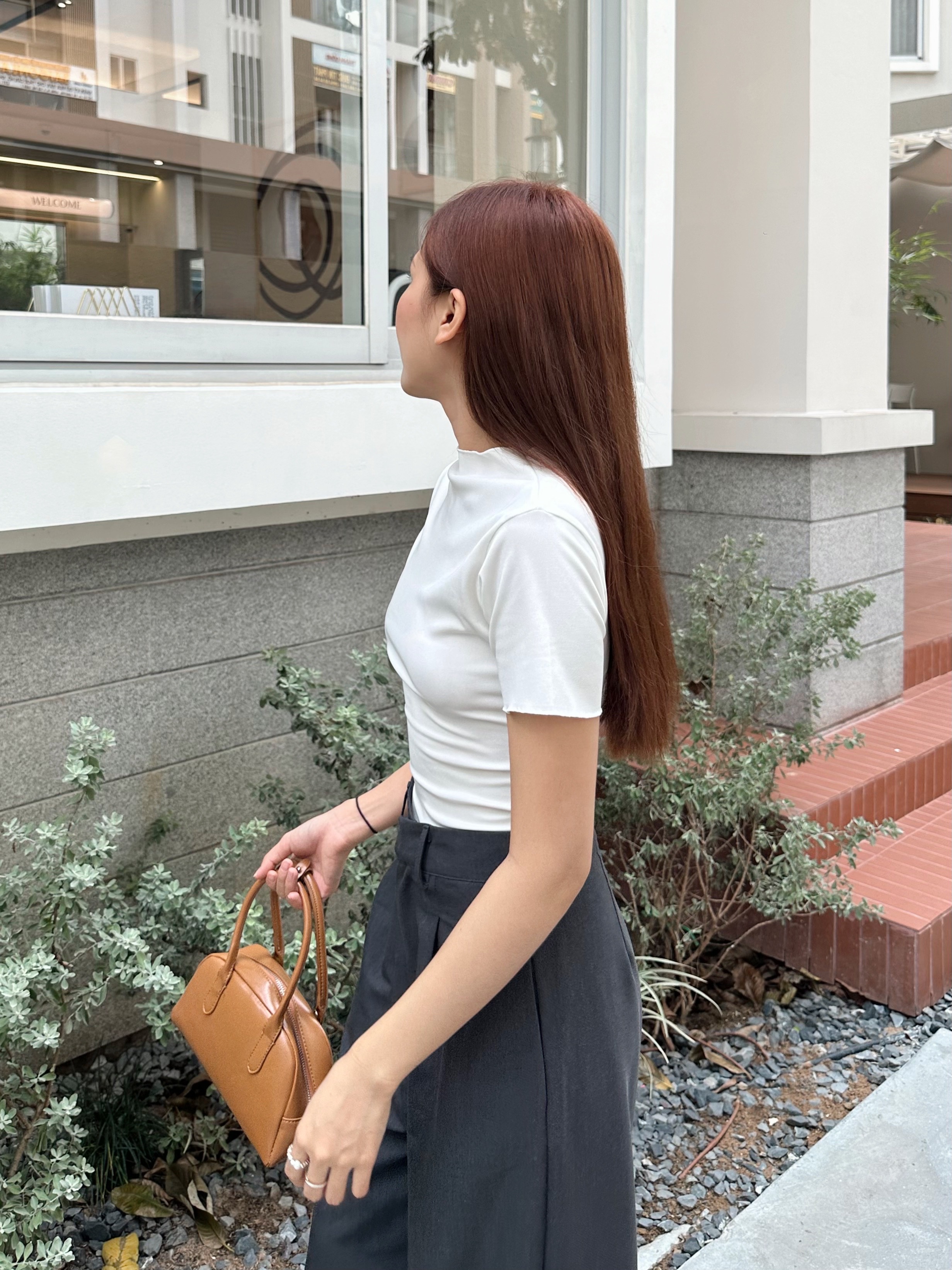 Áo thun ôm baby tee cuốn biên hack eo - 𝐂𝐚𝐦𝐢 𝐓𝐞𝐞
