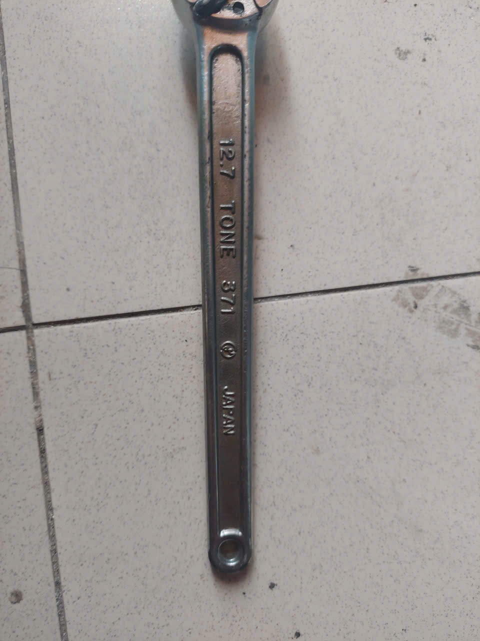 Cần siết mở tự động 1/2 hàng bãi nhật
