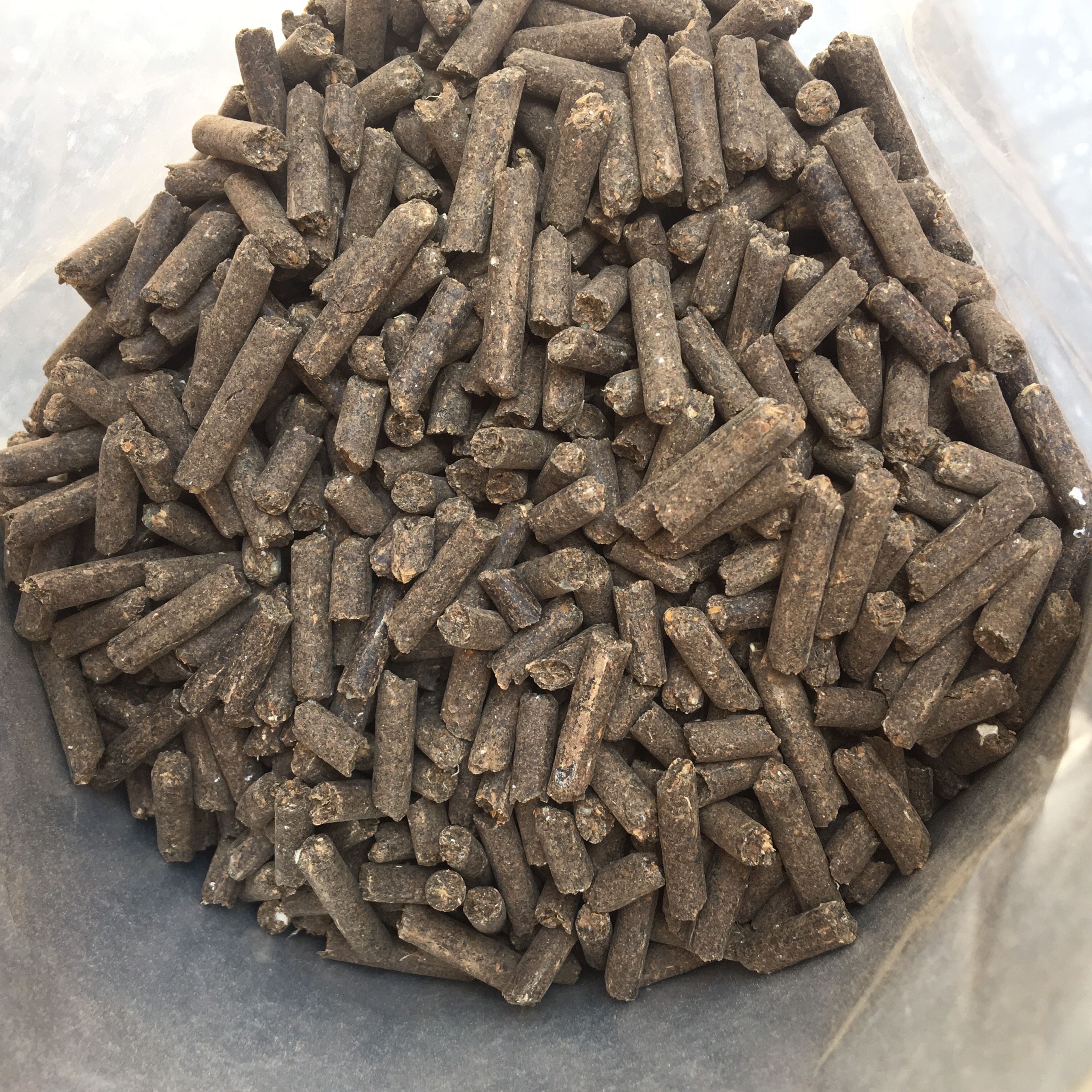 PHÂN BÓN HỮU CƠ GÀ CHIẾT LẺ GÓI 1KG