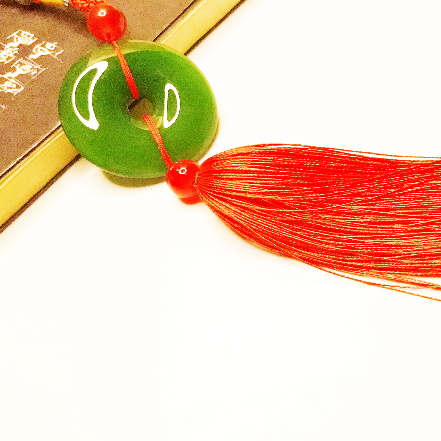 Dây Treo Xe Trang Trí Oto Mặt Đá Ngọc Bội Mai Hoa Thập Toàn ( Xanh Lá Đậm )