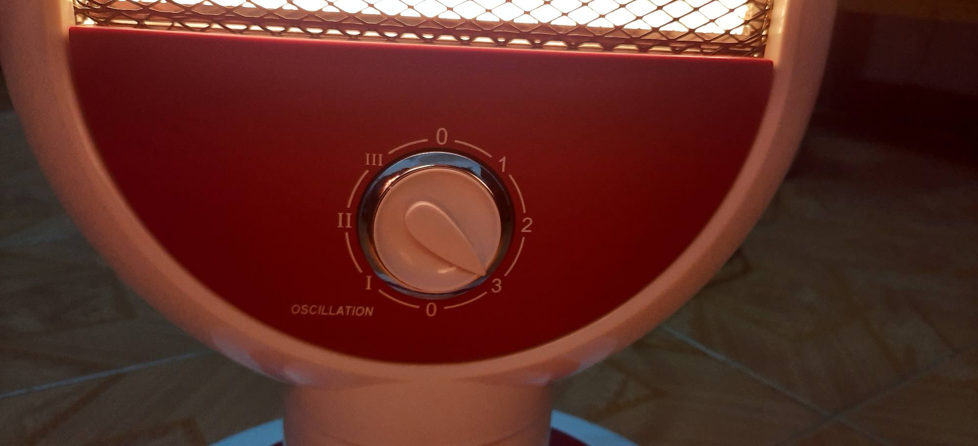 Máy sưởi điện bằng bóng Halogen