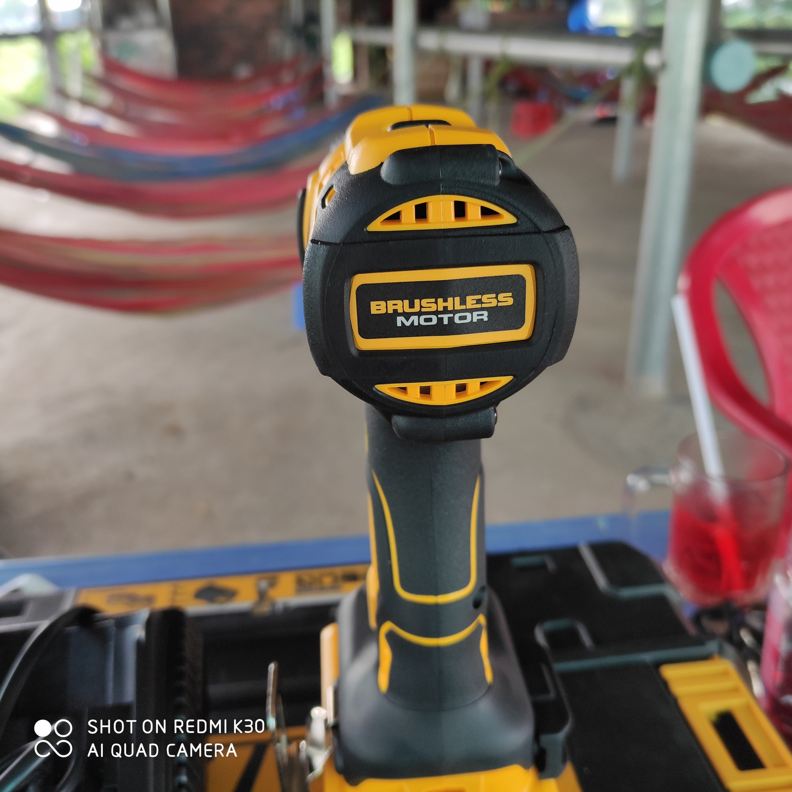 Thân máy khoan pin Dewalt DCD796N