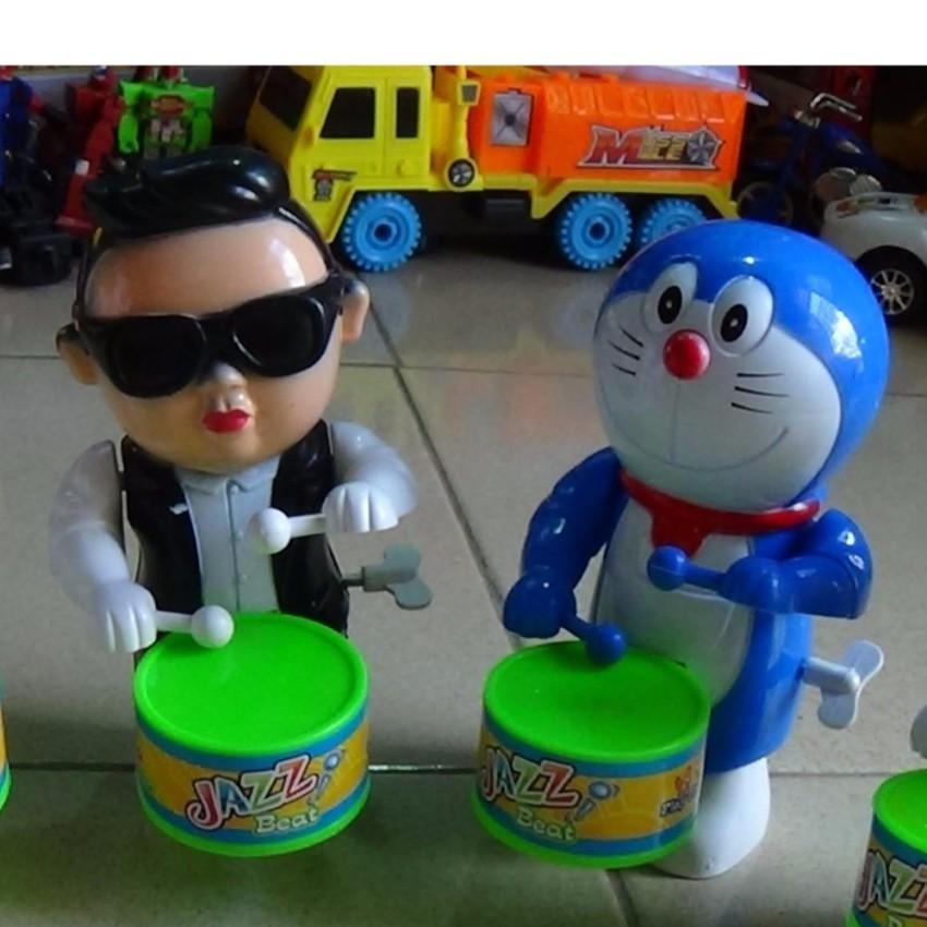 Đồ chơi Doraemon đánh trống vặn cót bằng nhựa