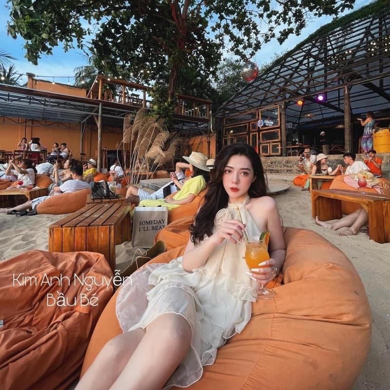 [ẢNH THẬT] Đầm Be Maxi Cổ Yếm Đính Hoa Xếp Tầng
