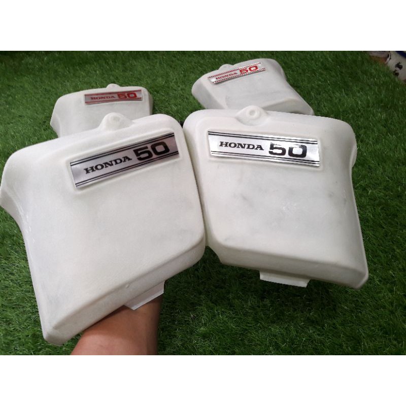 Cốp xe máy phù hợp xe CD gù, cốp CD ( 1 cặp full tem và nút )