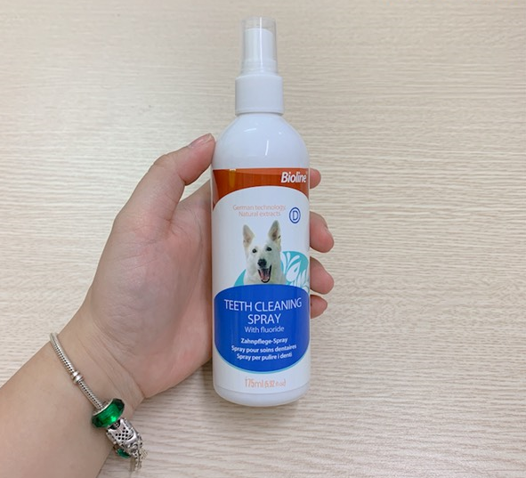 Xịt thơm miệng & nướu chân răng cho chó mèo Bioline (175ml)