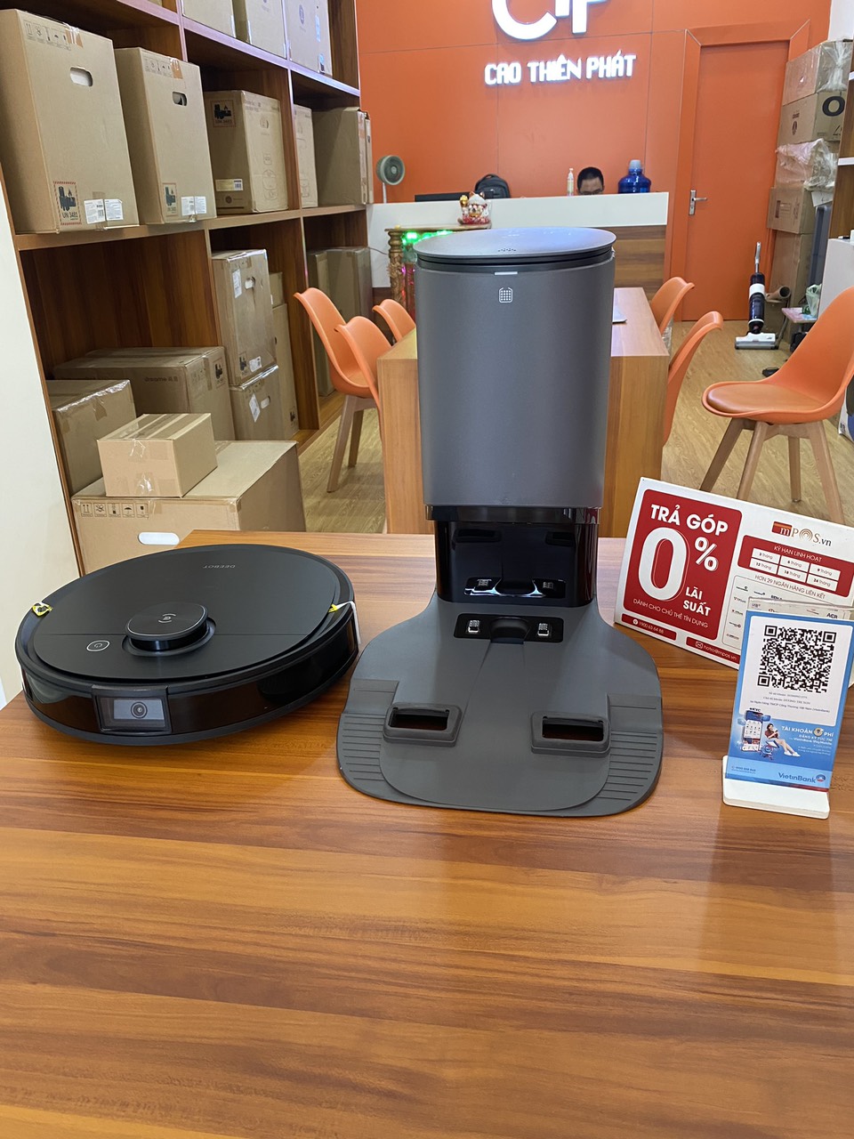 [HCM]Robot hút bụi lau nhà Ecovacs Deebot OZMO T8 AIVI PLUS