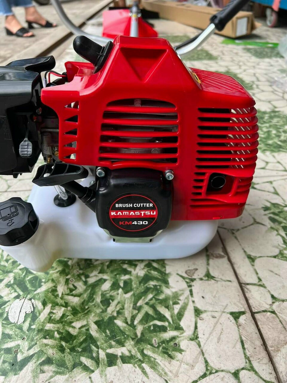 Máy Cắt Cỏ 2 Thì Kamastsu 1500W KM430
