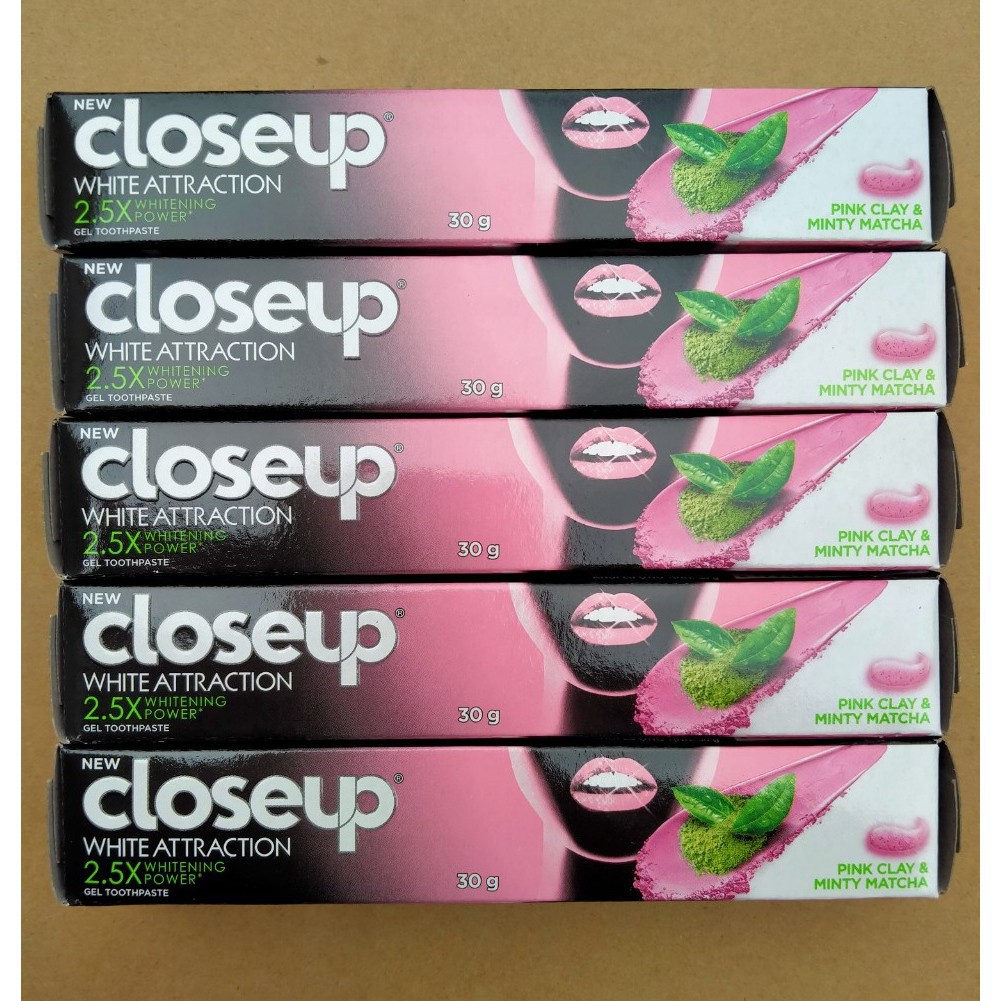 Kem đánh răng closeup mini 50g