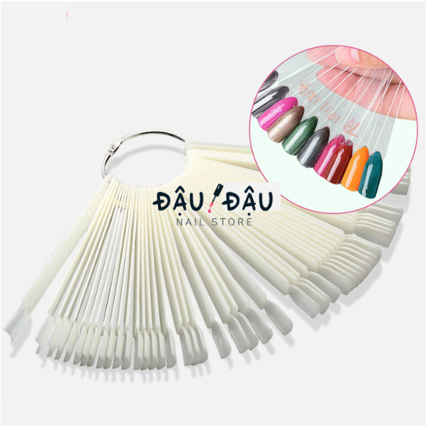 Móng que vuông tập sơn trưng bày 1 bịch 50 que