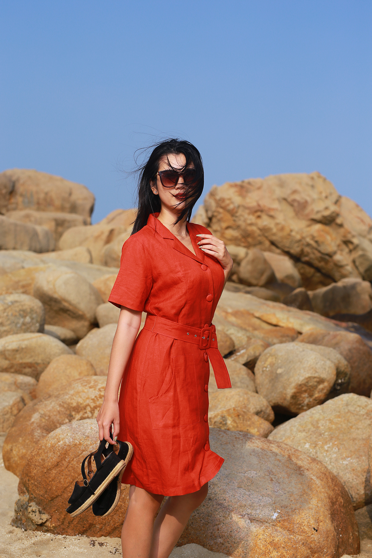 [HCM]Đầm linen cổ ve công sở nút bọc CINDY - MaxMessi