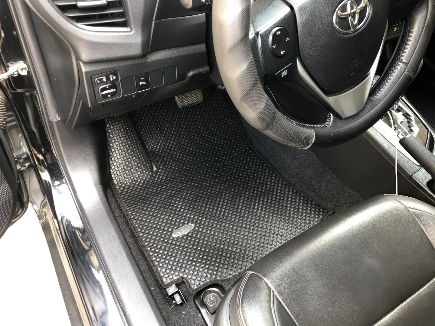 Car mat for Altis BackLiners (Beige)