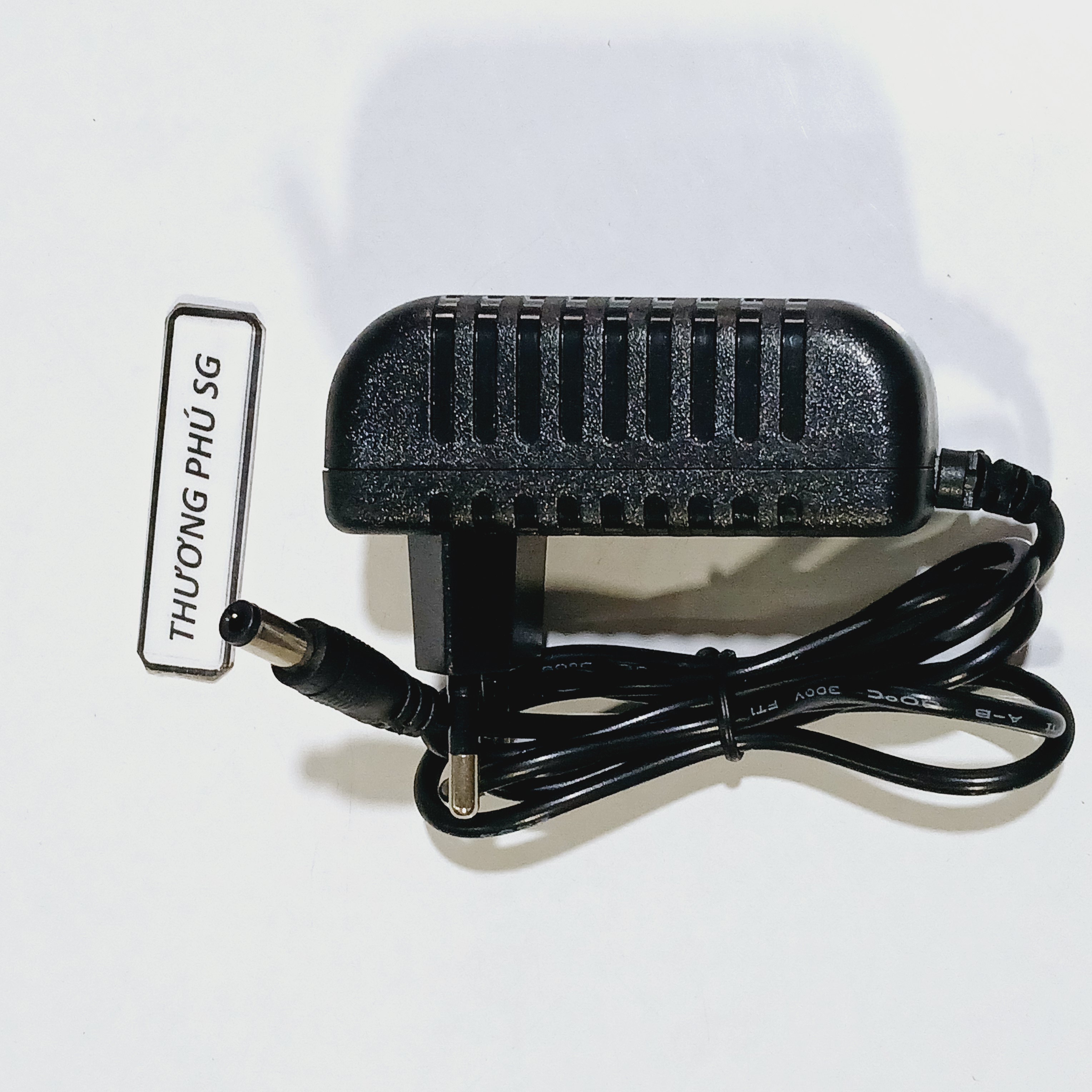 Nguồn Adapter DC 3.3V - 2A / Đầu cắm 5.5mm x 2.1mm