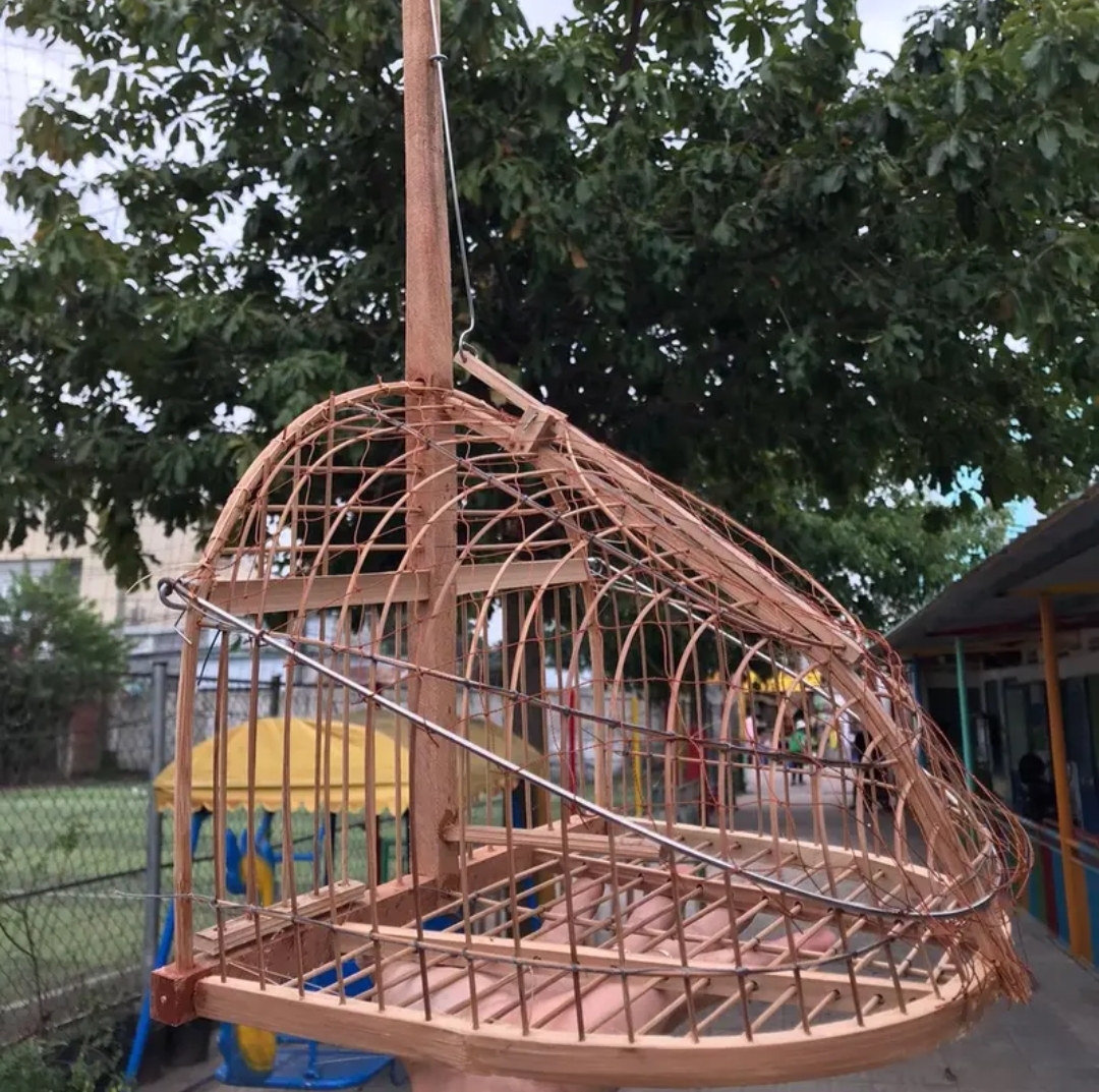 Lồng bẫy chim chào mào, chích choè Tre già xử lý siêu nhạy giá rẻ. Lẫy sập siêu nhạy, lưới đan mau. Phụ kiện lồng chim Quang Tuân